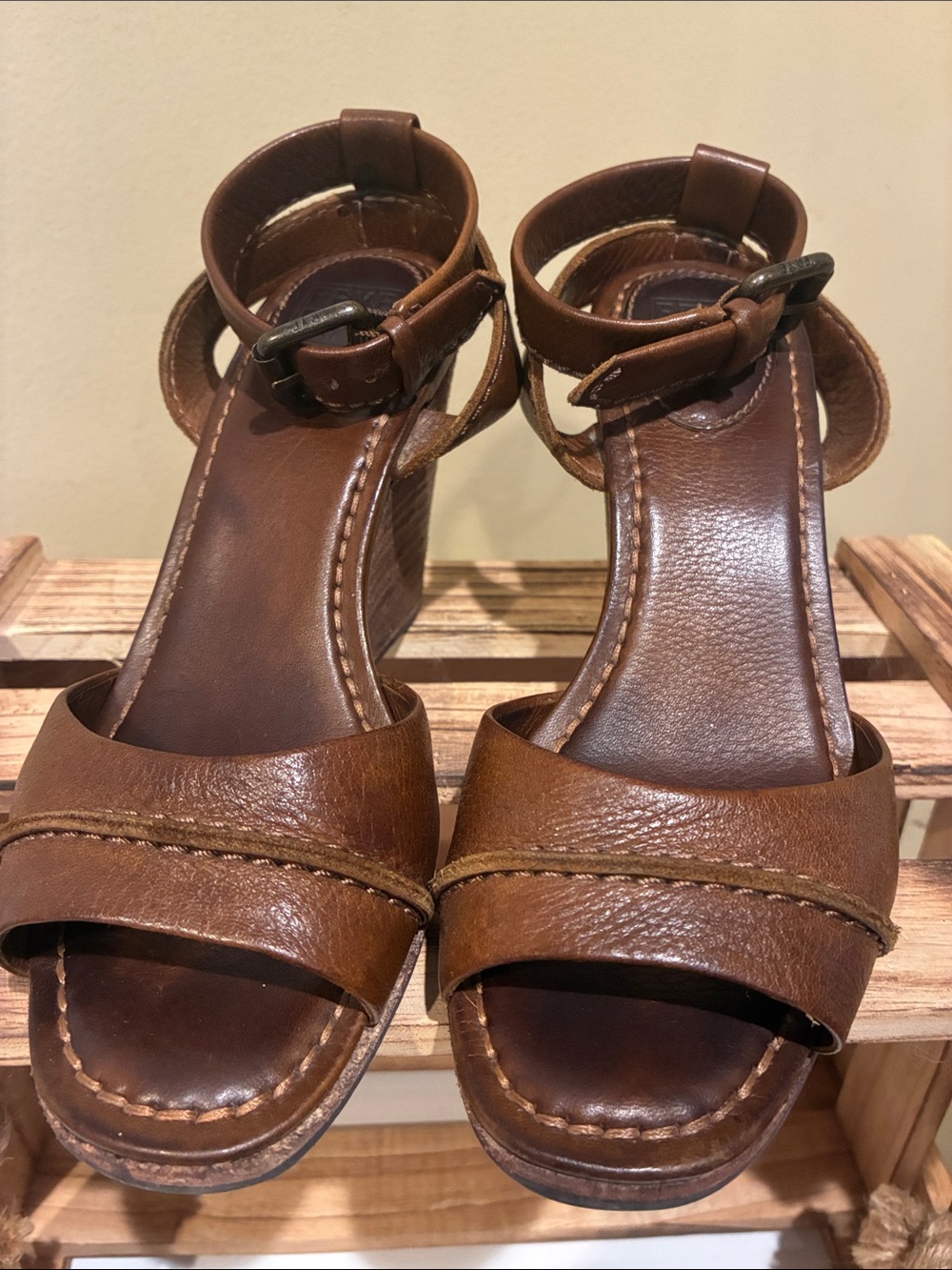 FRYE Brown Leather Ankle-Strap Women’s Sandals